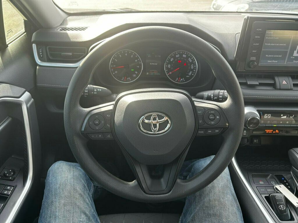 2019 Toyota RAV4 LocalTrade/XLE/AppleCarplay/PushButtonStart/BackupCamera - 22957258 - 23