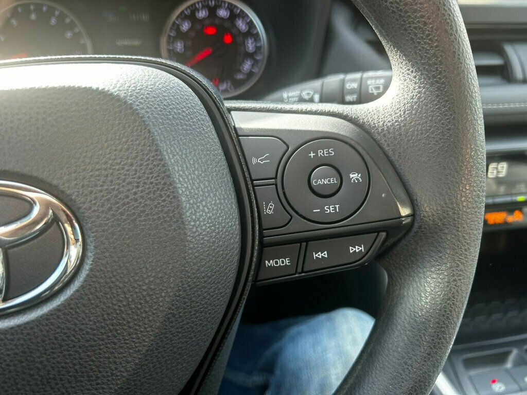 2019 Toyota RAV4 LocalTrade/XLE/AppleCarplay/PushButtonStart/BackupCamera - 22957258 - 25