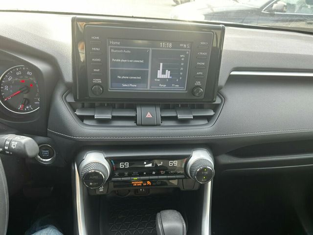 2019 Toyota RAV4 LocalTrade/XLE/AppleCarplay/PushButtonStart/BackupCamera - 22957258 - 26
