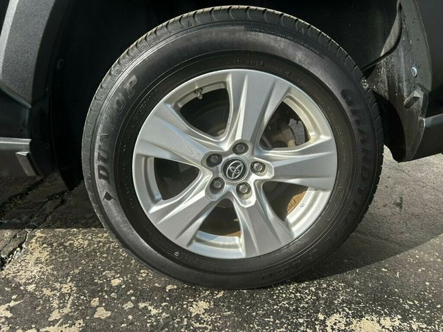 2019 Toyota RAV4 LocalTrade/XLE/AppleCarplay/PushButtonStart/BackupCamera - 22957258 - 30