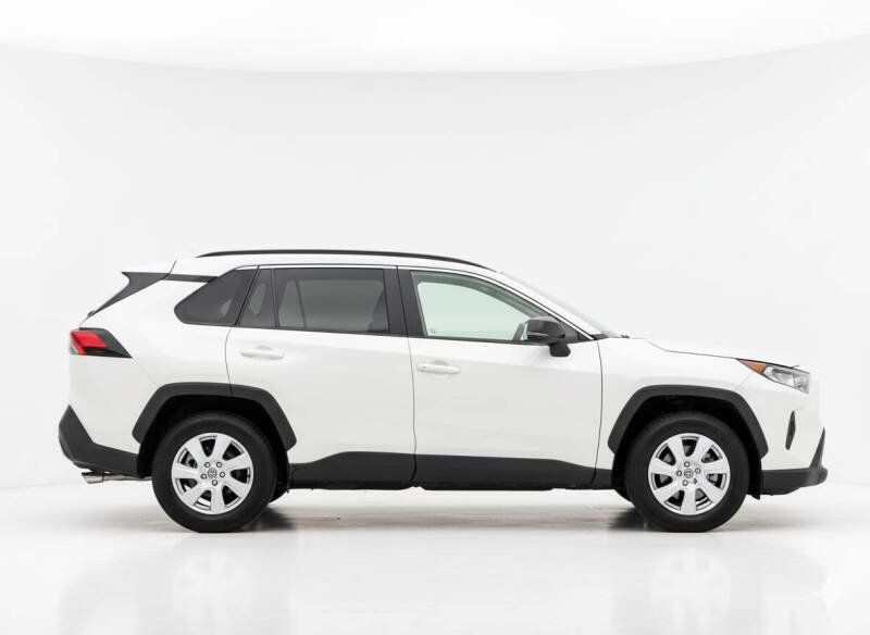 2019 Toyota RAV4 Low-Mile SUV - Clean Inside & Out - Smooth Driving - 22889943 - 4