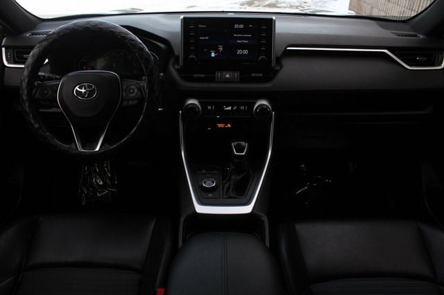 2019 Toyota RAV4 ONE OWNER AWD XSE HYBRID - 22951477 - 11