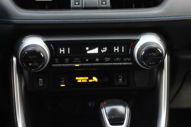 2019 Toyota RAV4 ONE OWNER AWD XSE HYBRID - 22951477 - 14