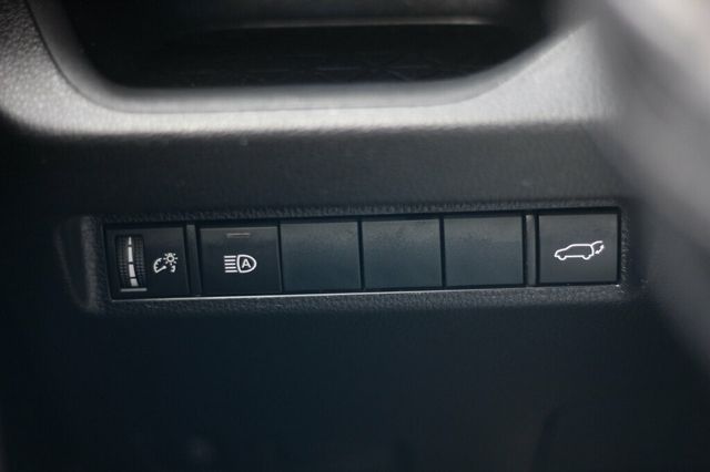 2019 Toyota RAV4 ONE OWNER AWD XSE HYBRID - 22951477 - 20