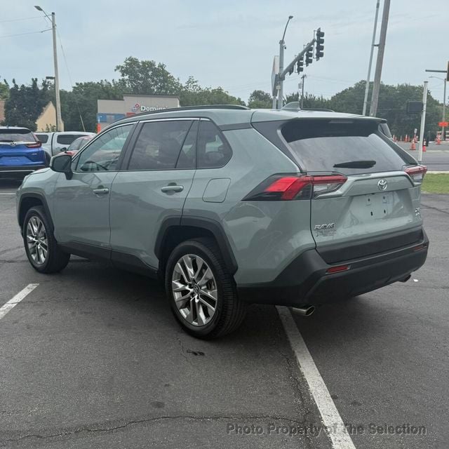 2019 Toyota RAV4 RAV4 XLE PREMIUM AWD W/COLD WEATHER PACKAGE - 23058671 - 10