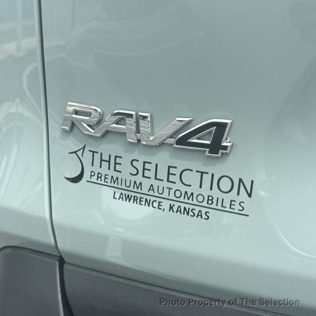 2019 Toyota RAV4 RAV4 XLE PREMIUM AWD W/COLD WEATHER PACKAGE - 23058671 - 14