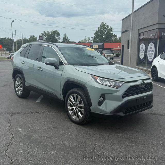 2019 Toyota RAV4 RAV4 XLE PREMIUM AWD W/COLD WEATHER PACKAGE - 23058671 - 1