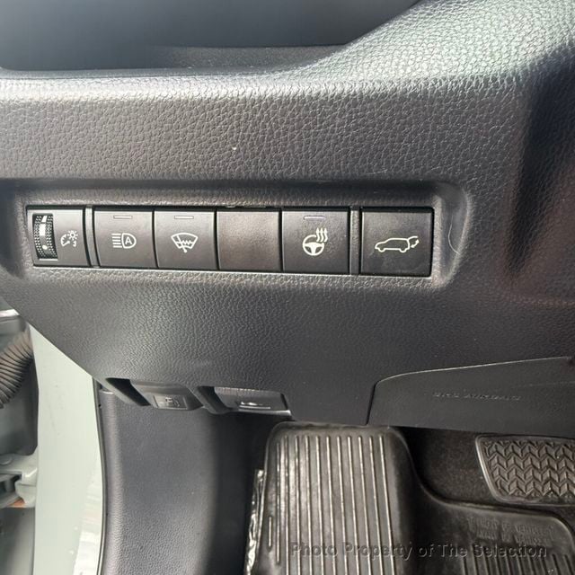 2019 Toyota RAV4 RAV4 XLE PREMIUM AWD W/COLD WEATHER PACKAGE - 23058671 - 38