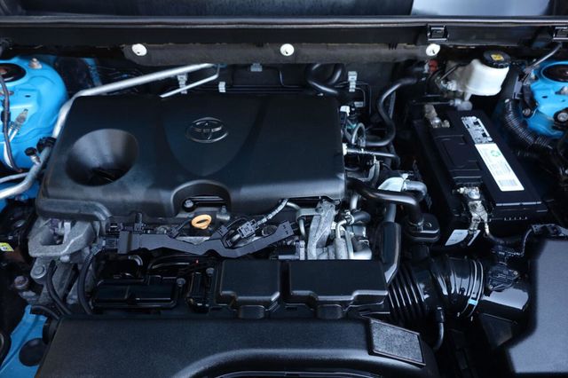 2019 Toyota RAV4 XLE - 23096812 - 13