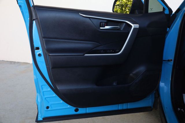 2019 Toyota RAV4 XLE - 23096812 - 14