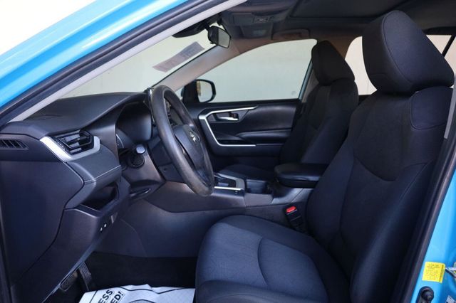 2019 Toyota RAV4 XLE - 23096812 - 17