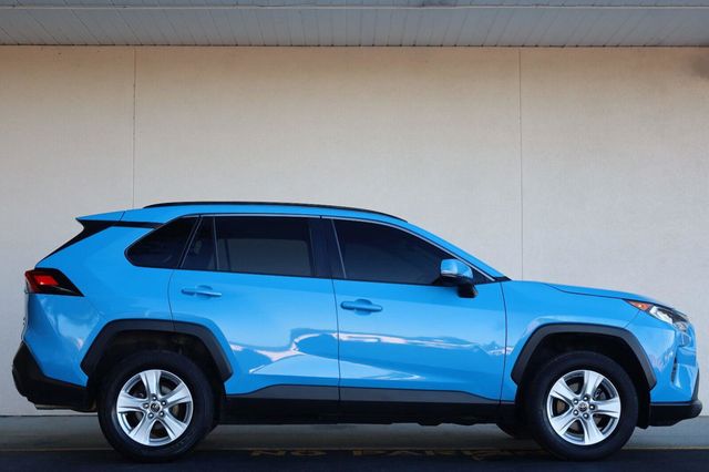2019 Toyota RAV4 XLE - 23096812 - 1
