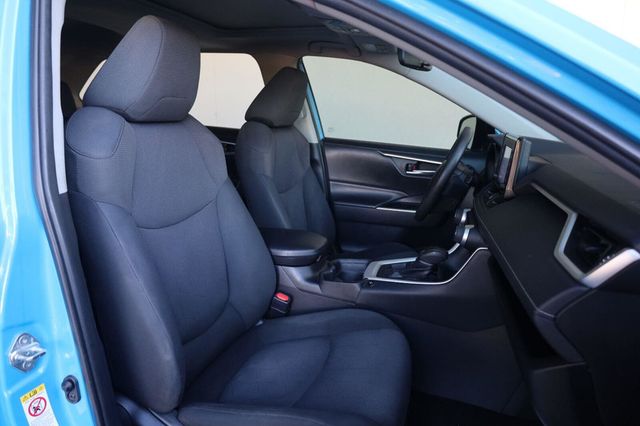 2019 Toyota RAV4 XLE - 23096812 - 26