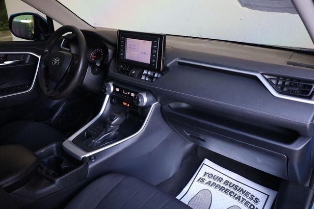 2019 Toyota RAV4 XLE - 23096812 - 27