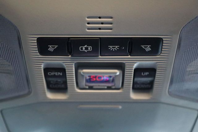 2019 Toyota RAV4 XLE - 23096812 - 33