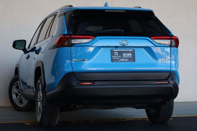 2019 Toyota RAV4 XLE - 23096812 - 8