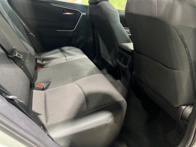 2019 Toyota RAV4 XLE AWD - 21995124 - 27