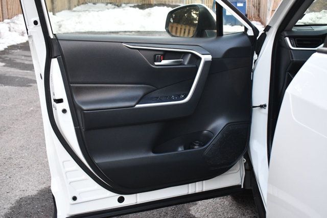 2019 Toyota RAV4 XLE AWD - 22968148 - 16