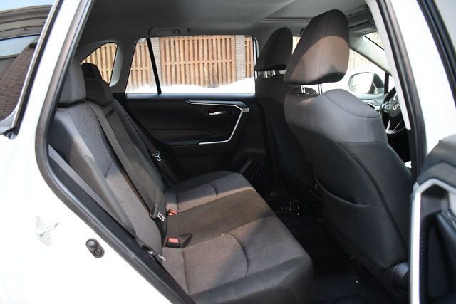 2019 Toyota RAV4 XLE AWD - 22968148 - 28
