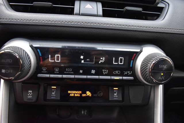 2019 Toyota RAV4 XLE AWD - 23002167 - 17