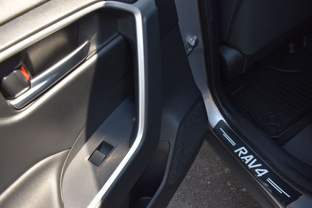 2019 Toyota RAV4 XLE AWD - 23002167 - 24