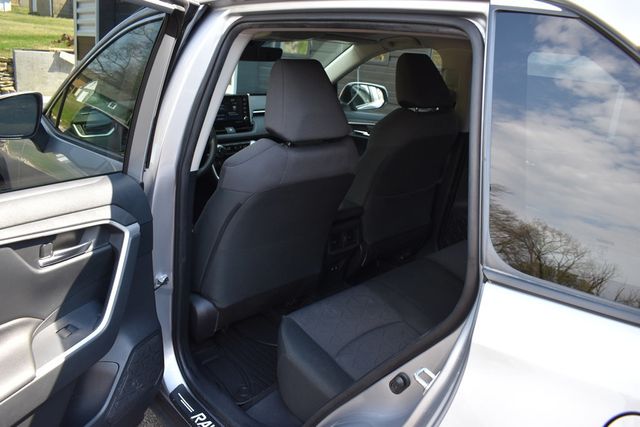 2019 Toyota RAV4 XLE AWD - 23002167 - 29