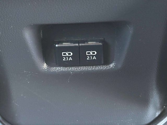 2019 Toyota RAV4 XLE AWD - 22937444 - 25