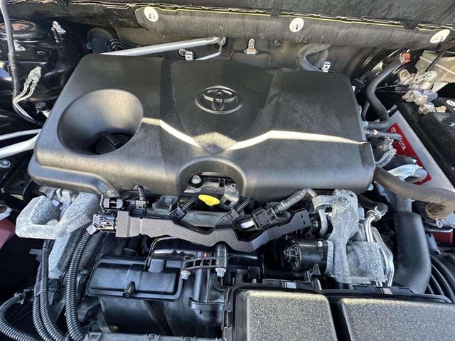 2019 Toyota RAV4 XLE AWD - 22937444 - 31