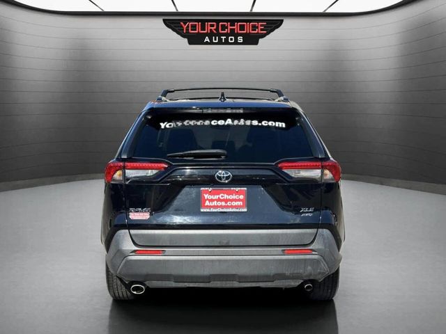 2019 Toyota RAV4 XLE AWD - 22937444 - 3