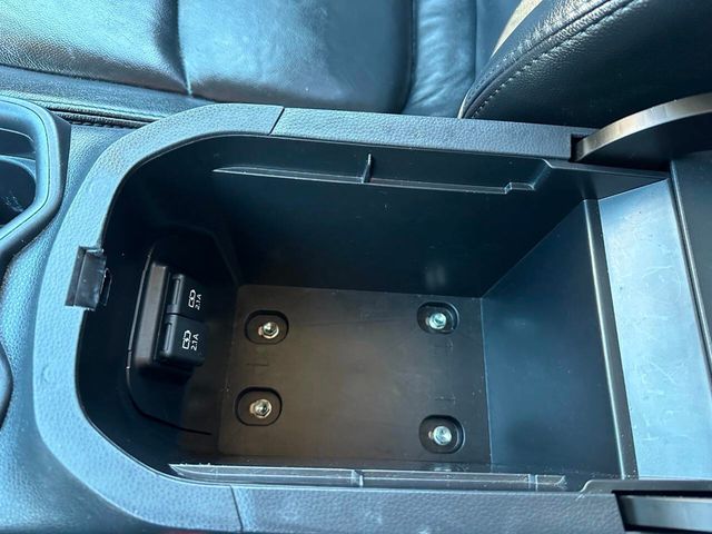 2019 Toyota RAV4 XLE AWD - 22937444 - 51