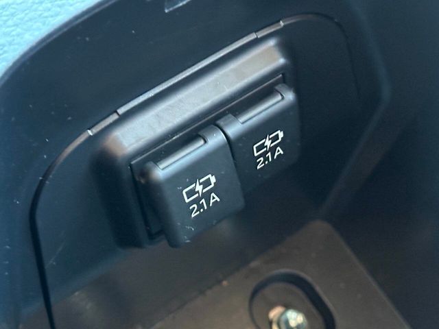 2019 Toyota RAV4 XLE AWD - 22937444 - 52