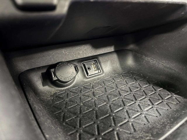 2019 Toyota RAV4 XLE AWD - 22967410 - 29