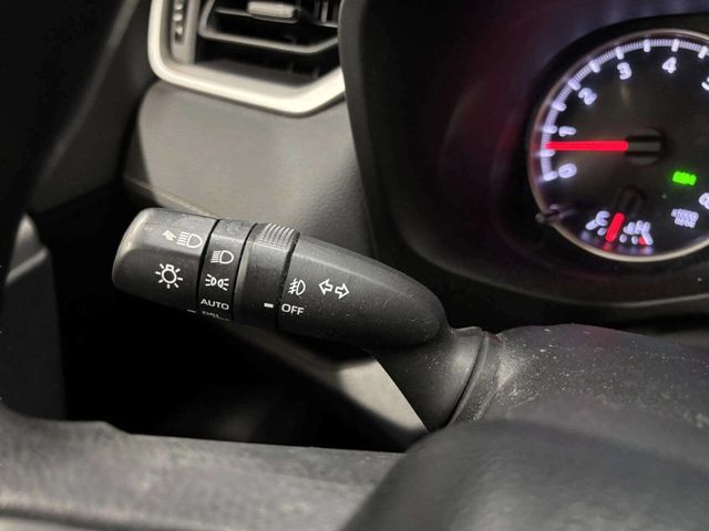 2019 Toyota RAV4 XLE AWD - 22967410 - 34