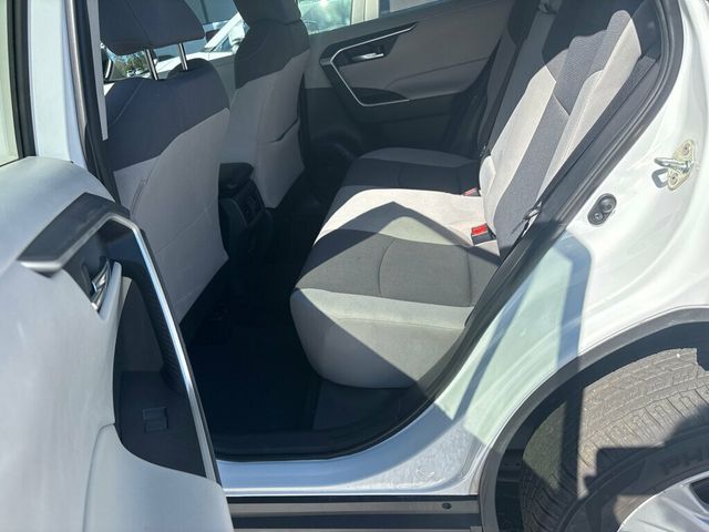 2019 Toyota RAV4 XLE AWD - 22903368 - 5