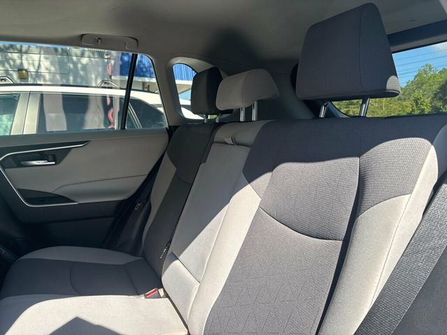 2019 Toyota RAV4 XLE AWD - 22903368 - 6