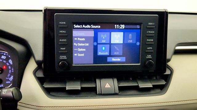 2019 Toyota RAV4 XLE AWD - 23063250 - 18
