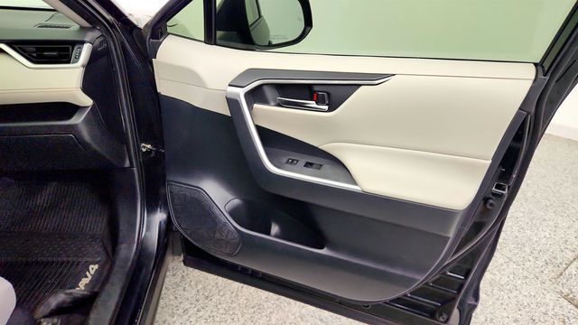2019 Toyota RAV4 XLE AWD - 23063250 - 25