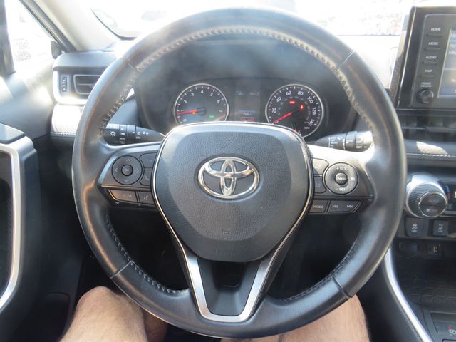 2019 Toyota RAV4 XLE AWD(clear title) - 22919011 - 11