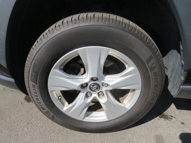 2019 Toyota RAV4 XLE AWD(clear title) - 22919011 - 15