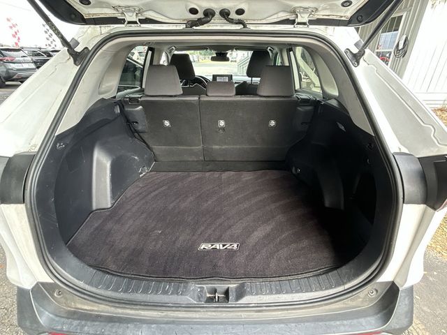 2019 Toyota RAV4 XLE FWD - 22946225 - 22