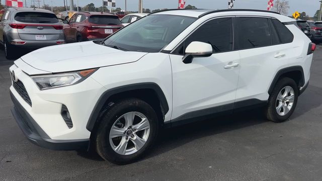 2019 Toyota RAV4 XLE FWD - 22946225 - 3