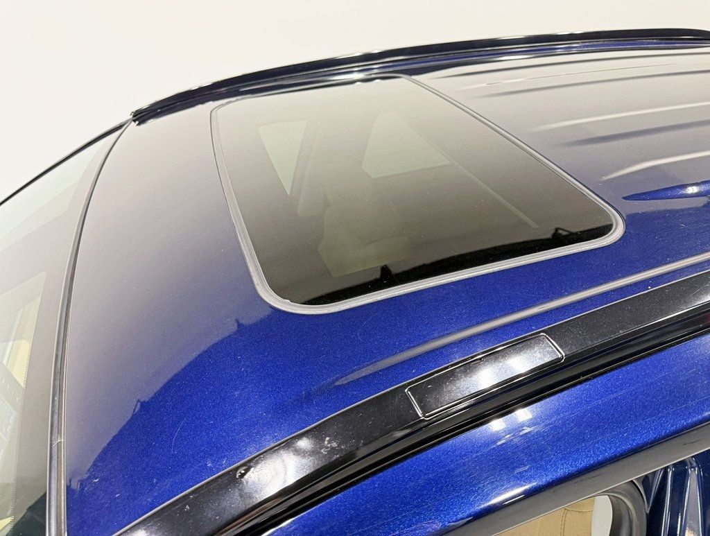 2019 Toyota RAV4 XLE FWD - 22942422 - 9