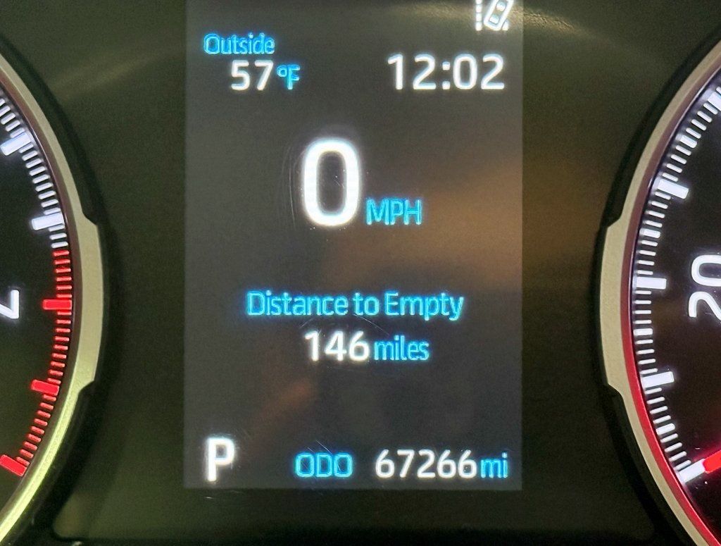 2019 Toyota RAV4 XLE FWD - 22942422 - 14