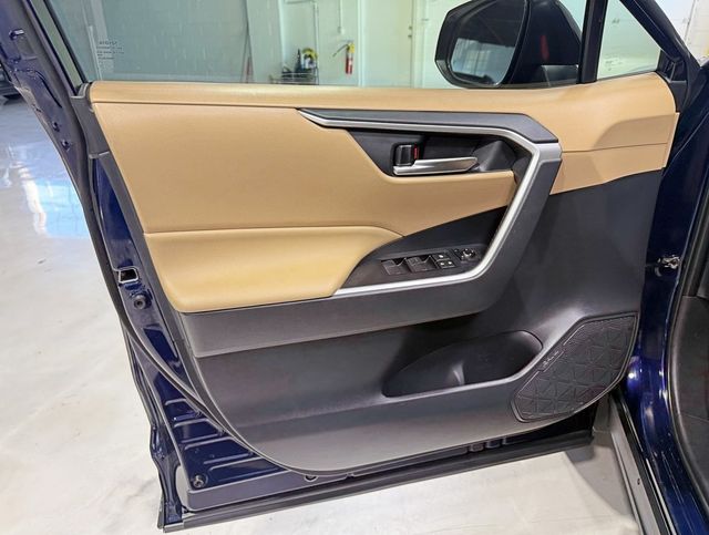 2019 Toyota RAV4 XLE FWD - 22942422 - 29