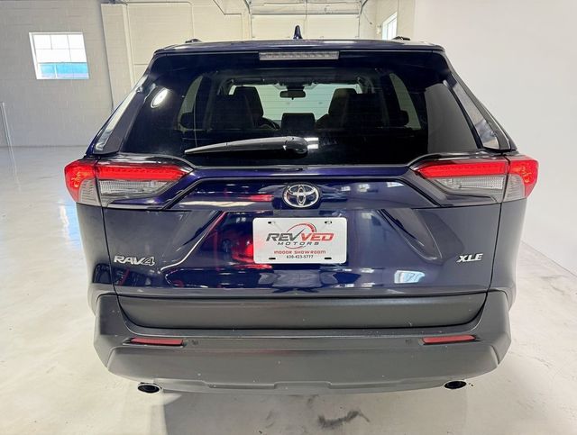 2019 Toyota RAV4 XLE FWD - 22942422 - 5