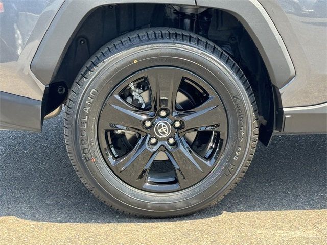2019 Toyota RAV4 XLE FWD - 22431018 - 21