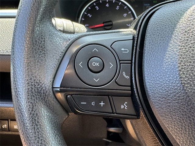 2019 Toyota RAV4 XLE FWD - 22431018 - 41