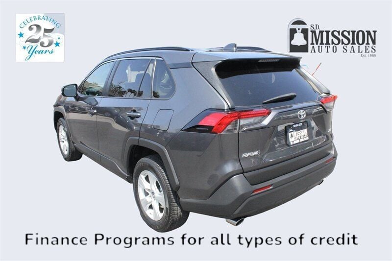 2019 Toyota RAV4 XLE FWD - 22499886 - 4