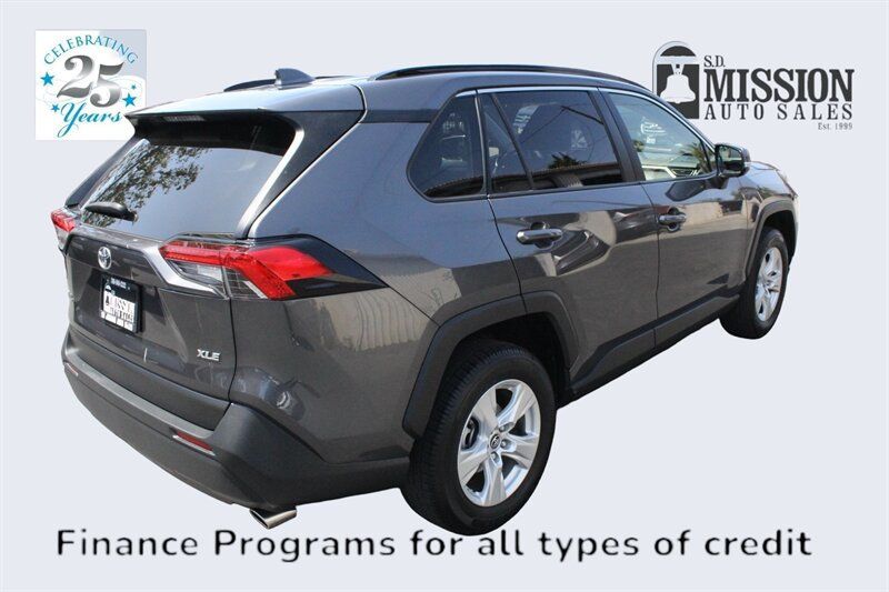 2019 Toyota RAV4 XLE FWD - 22499886 - 6