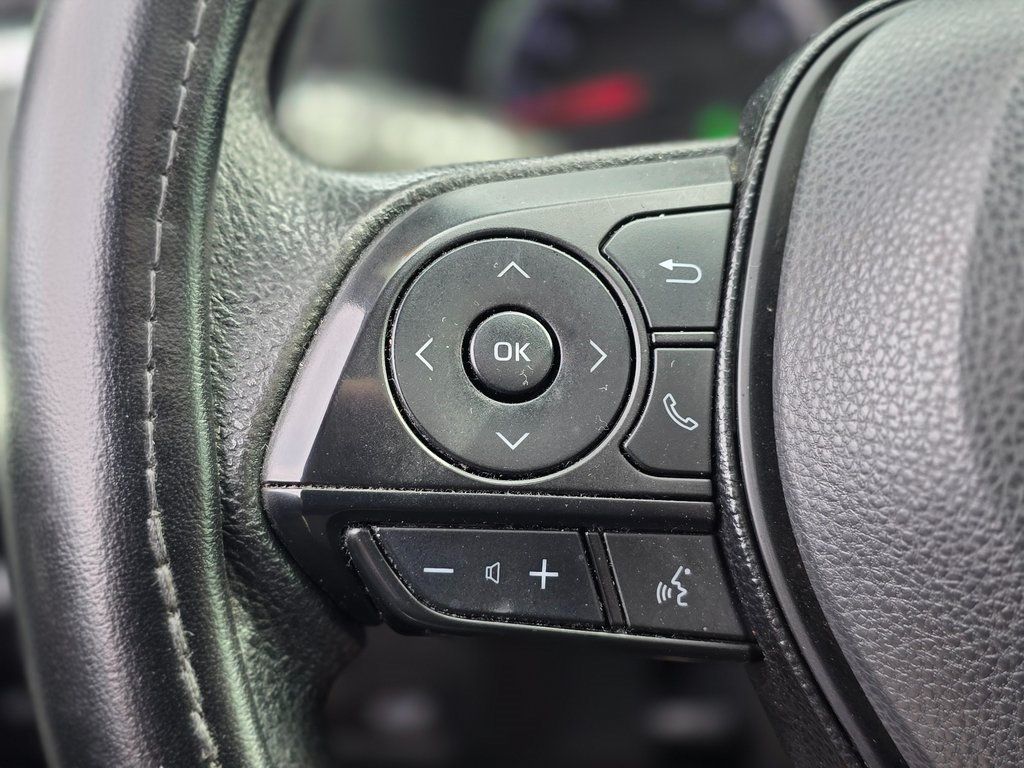 2019 Toyota RAV4 XLE FWD - 22967250 - 24